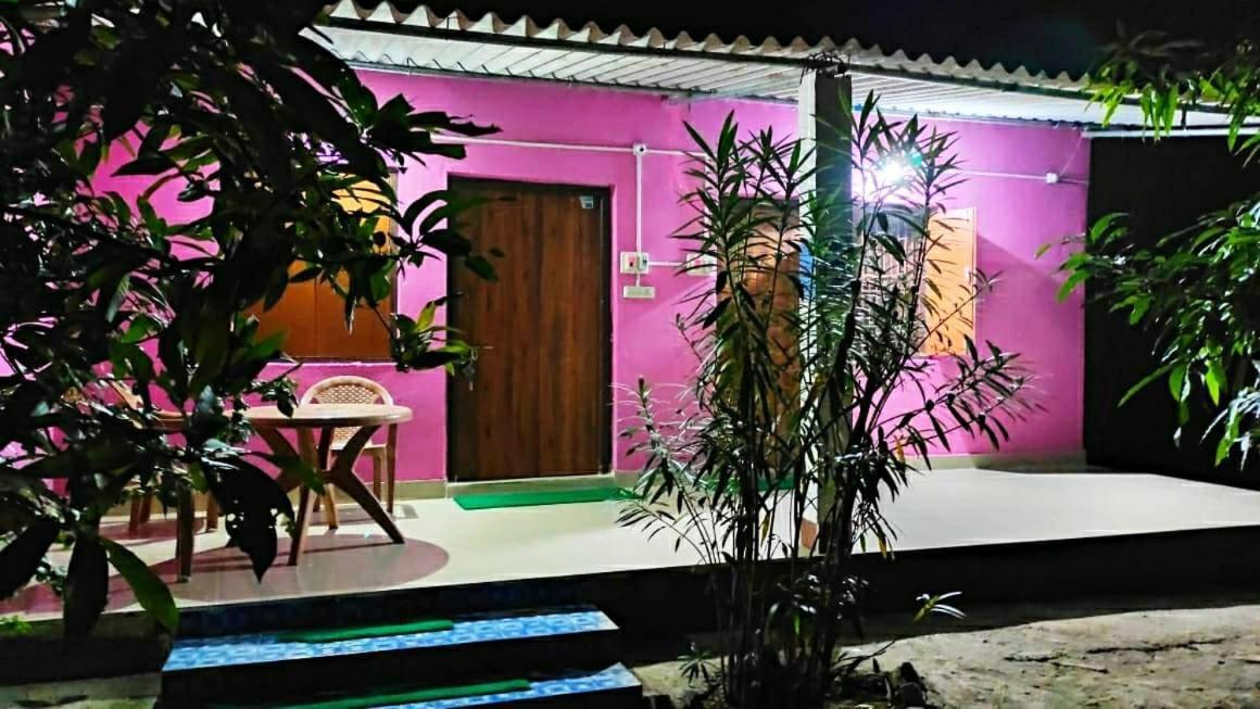 Estuarine Village Resort Satabhaya Exterior photo